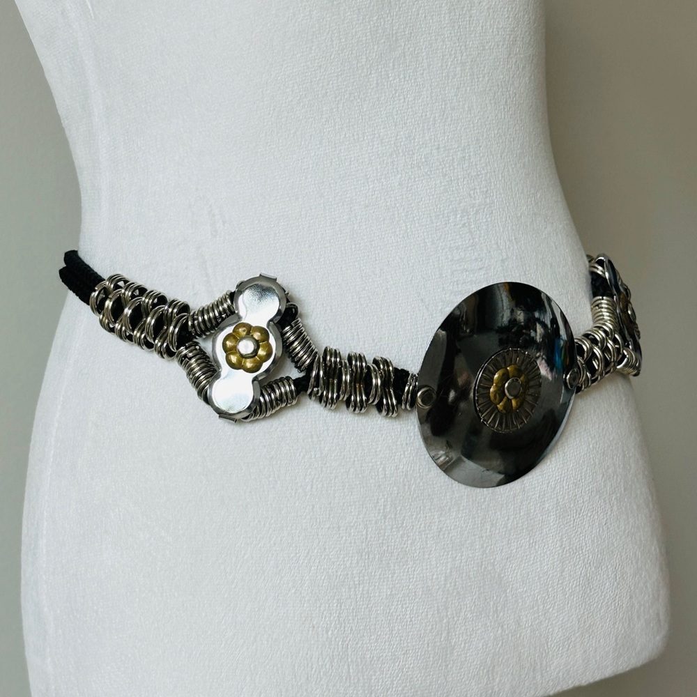 Vintage Statement Metal Medallion Belt | Sculptural Mixed Metal Waist Belt - Picture 7 of 9